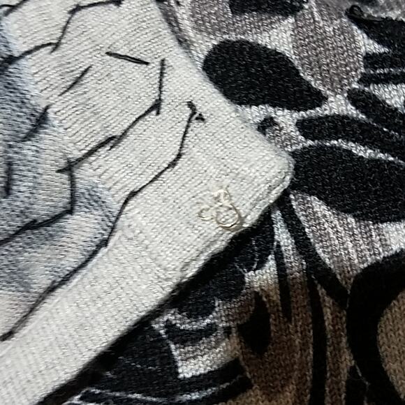 Lane Bryant Cardigan size 16 gray and black - Picture 6 of 7